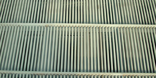 棒條與機體共頻振動 棒條與機體共頻振動