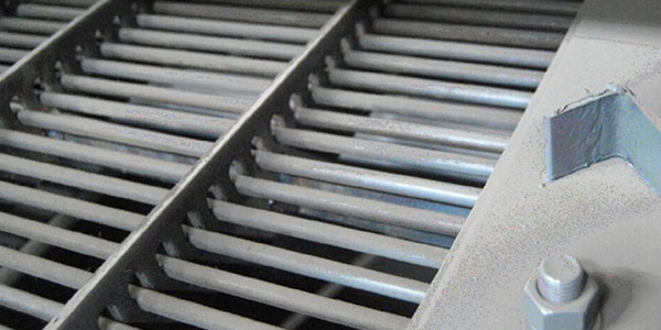 自傳形成離心力 自傳形成離心力